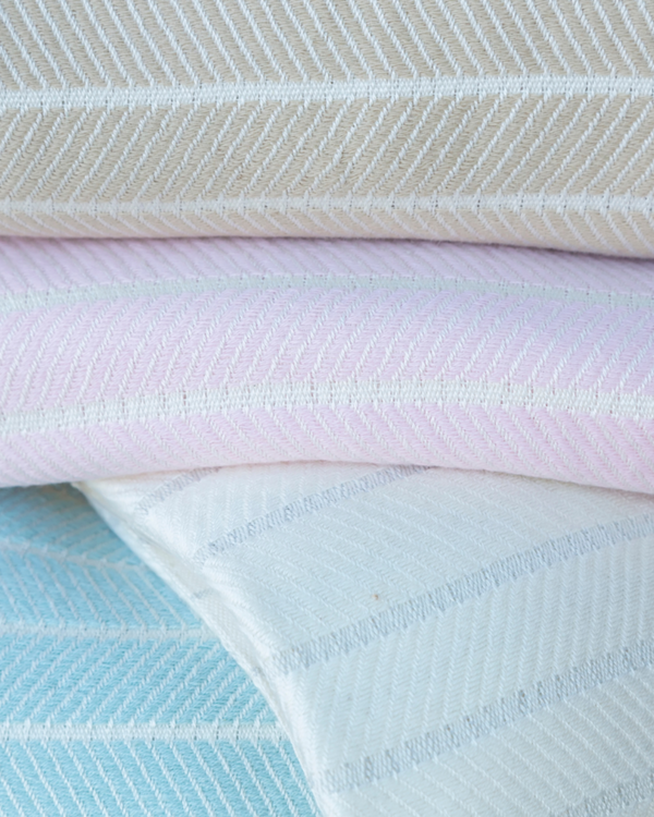 ILVA Turkish Hammam Towel, Spa & Sauna Towel / Made of Bamboo and Cotton - White