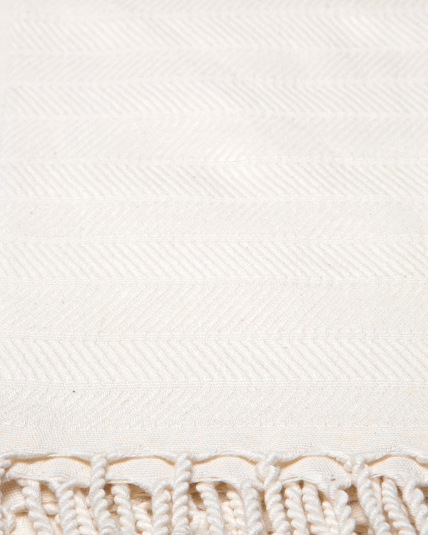 ILVA Turkish Hammam Towel, Spa & Sauna Towel / Made of Bamboo and Cotton - White